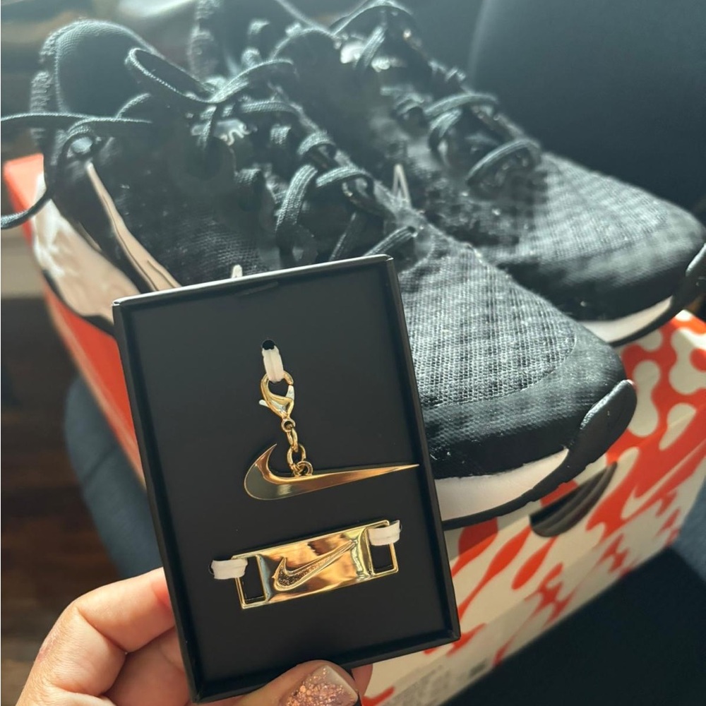 Women’s Nike Sneaker